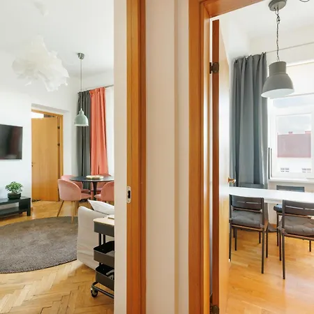 Apartment Tyzen39&38 Luxury *