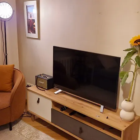 Tyzen39&38 Luxury וילנה