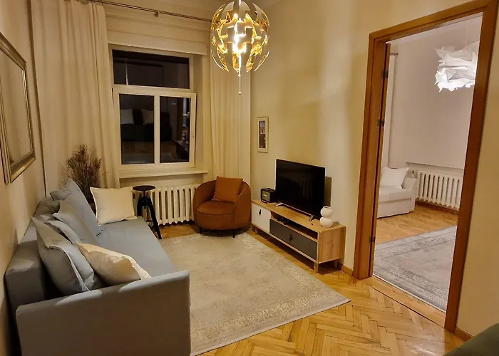 Tyzen39&38 Luxury Apartment