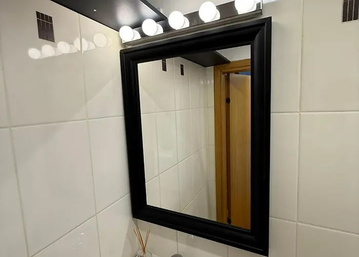 아파트 Tyzen39&38 Luxury